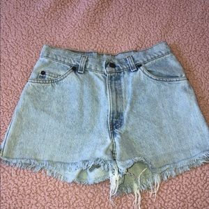 LEVIS DENIM SHORTS